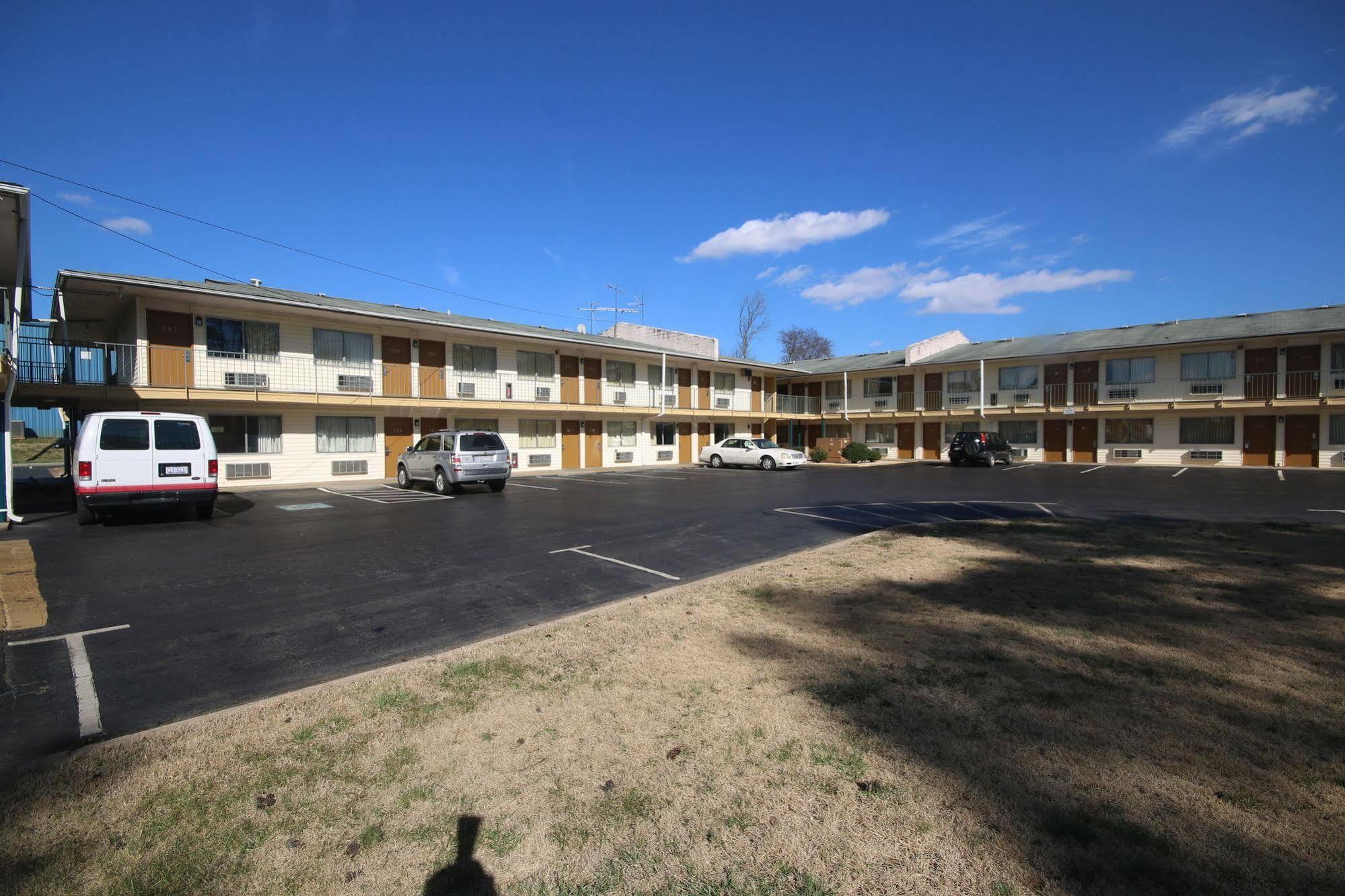 Royal Inn And Suites Charlotte Airport Exterior foto