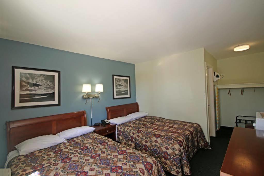 Royal Inn And Suites Charlotte Airport Exterior foto